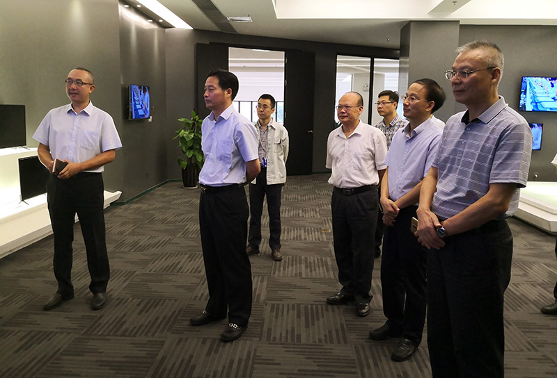 仲恺区委书记杨鹏飞一行莅临金沙澳门(中国)唯一官方网站惠南工厂调研